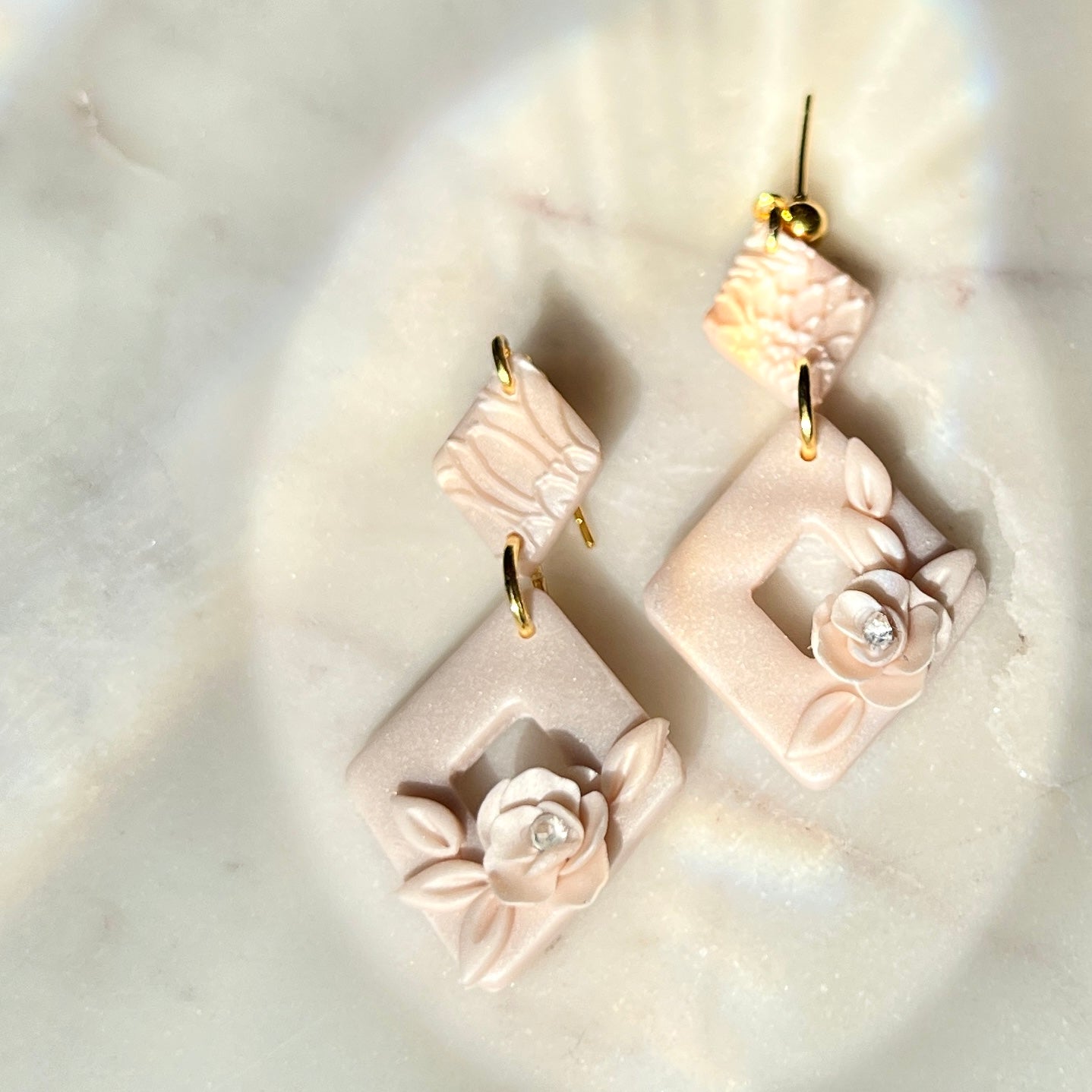 Thea | Diamonds | Spring
