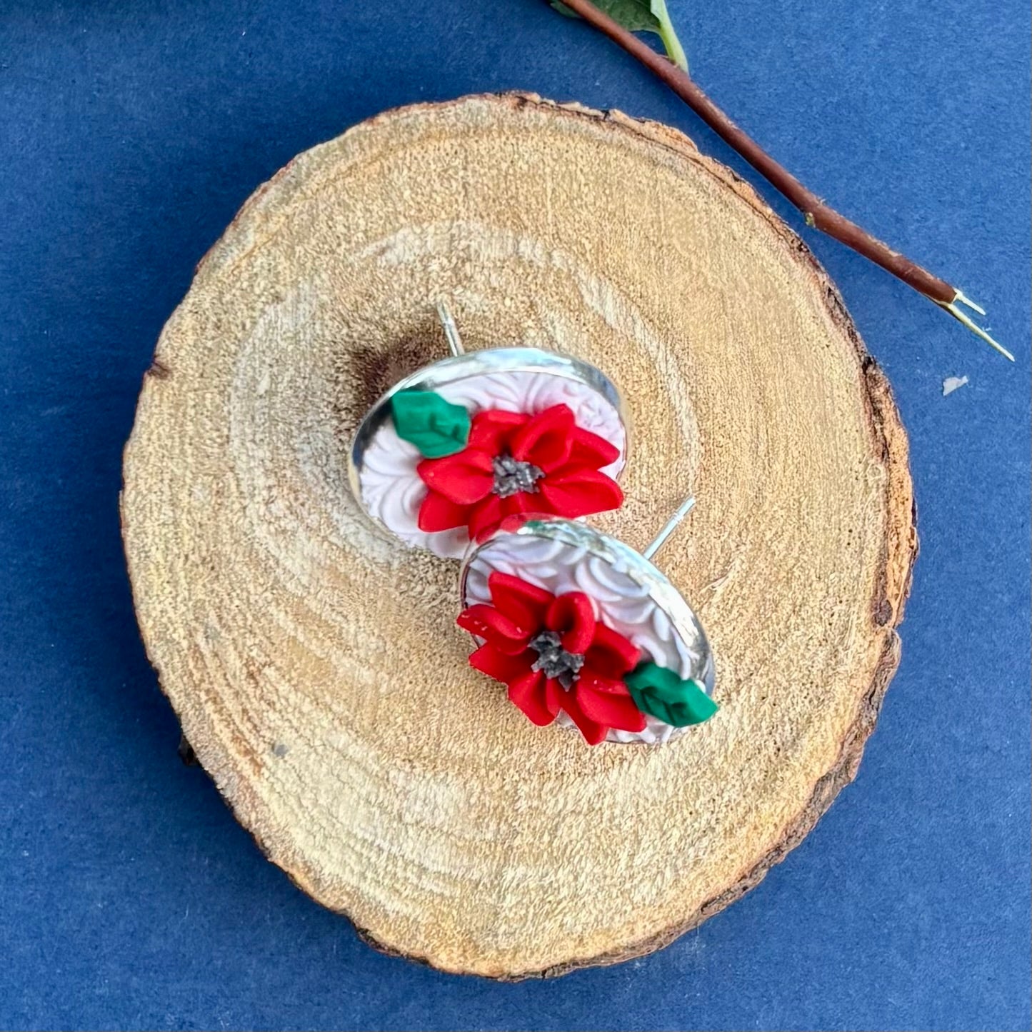 Raya | Studs | Winter