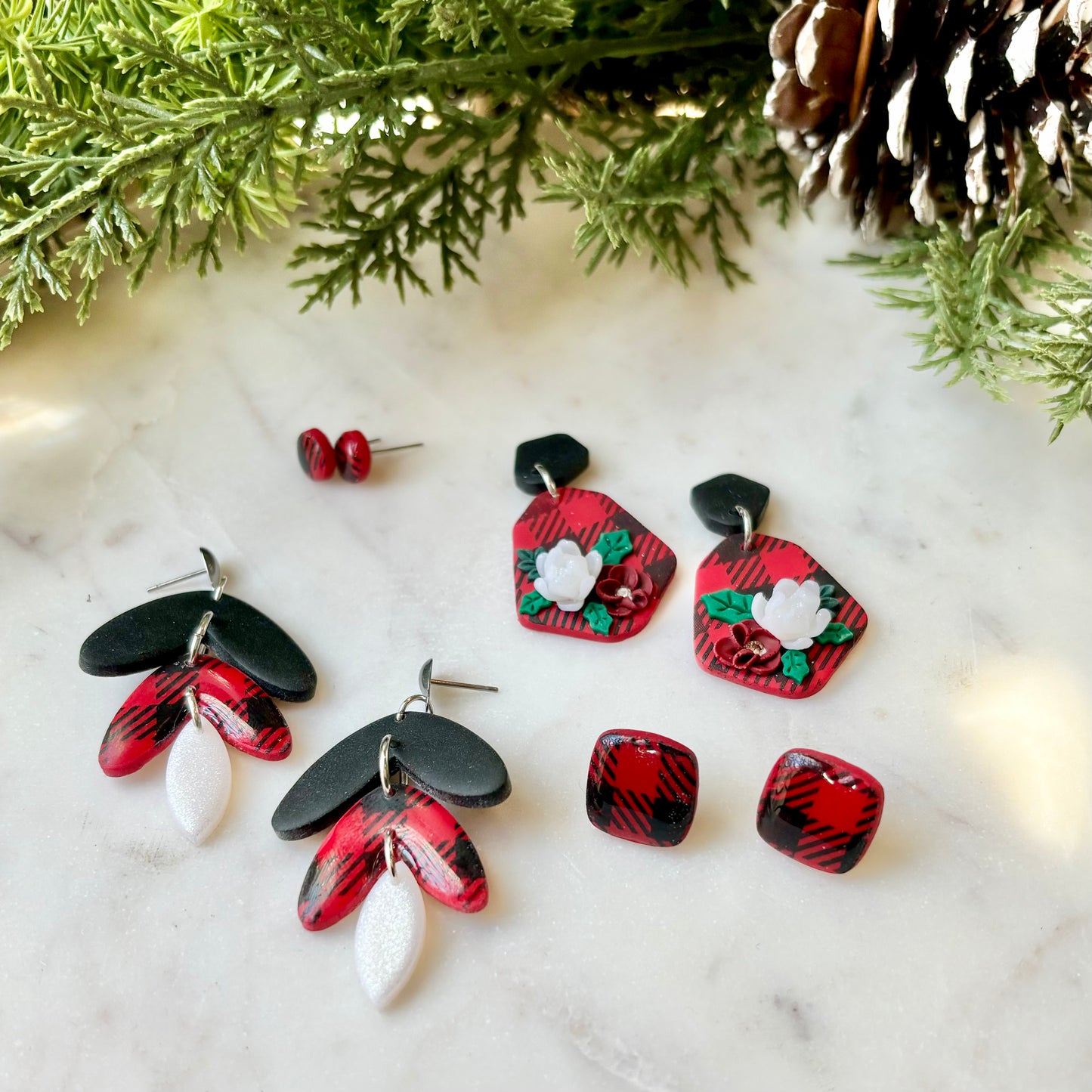 Laura | Florals | Winter