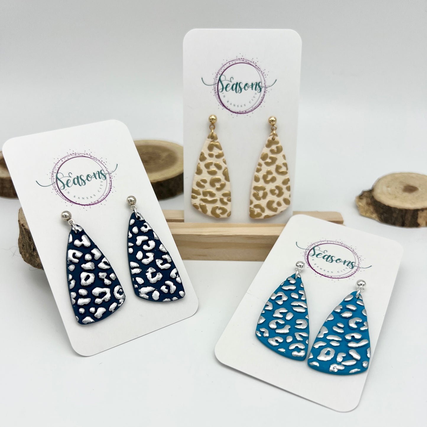 Andrea | Triangles | Custom Color | Spring