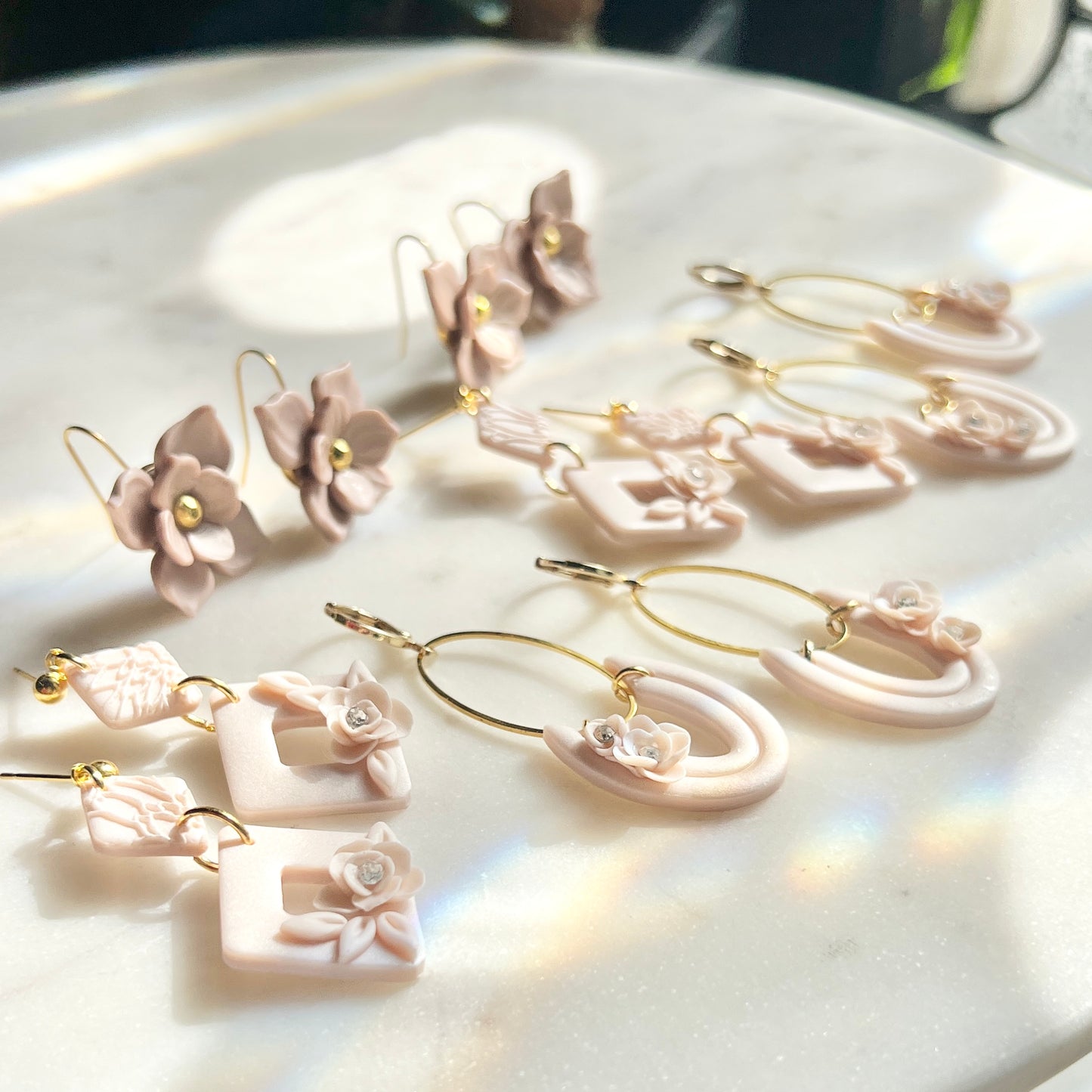 Thea | Oval | Spring