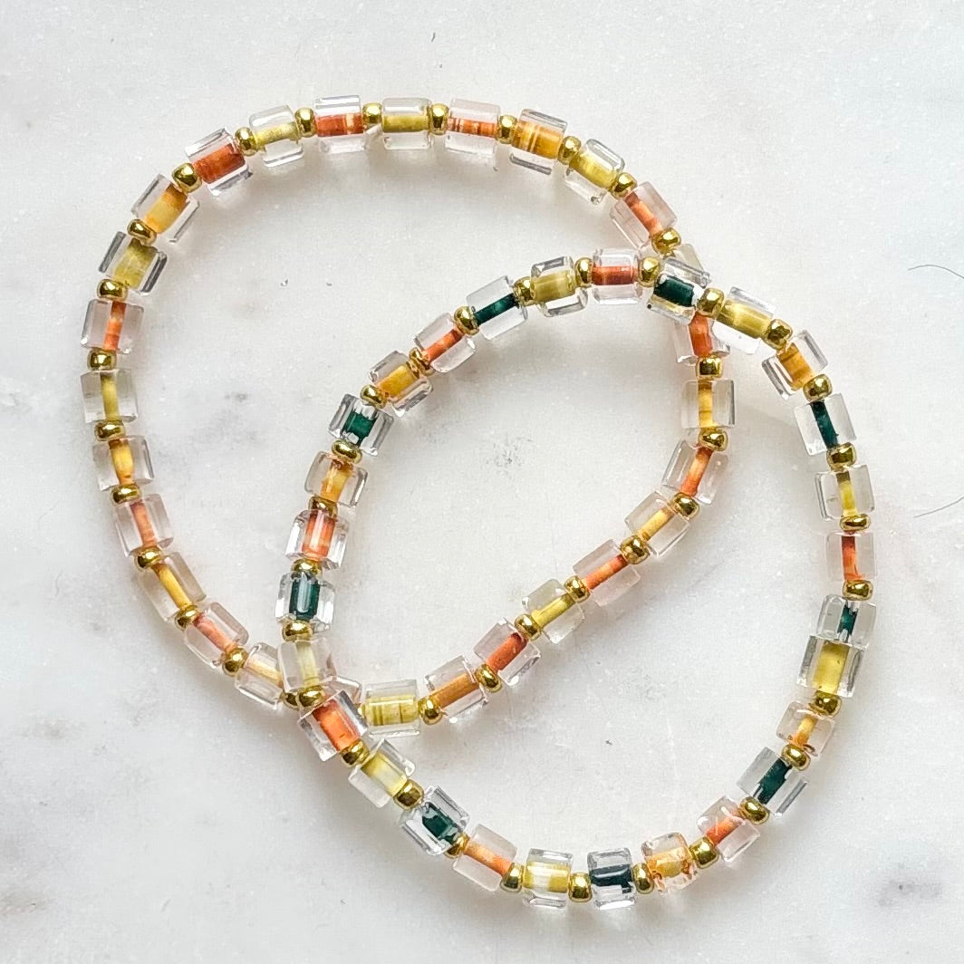 Wren | Yellow Ochre, Saffron, and Forest Green | Autumn