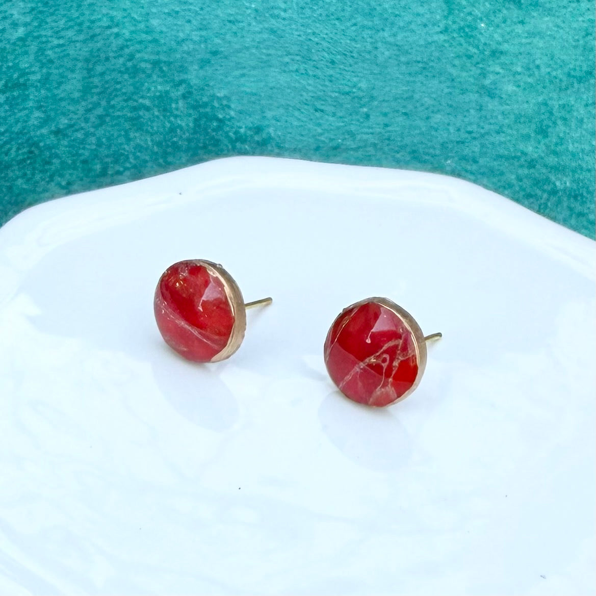 Charlie | Round Stud | Autumn and Spring