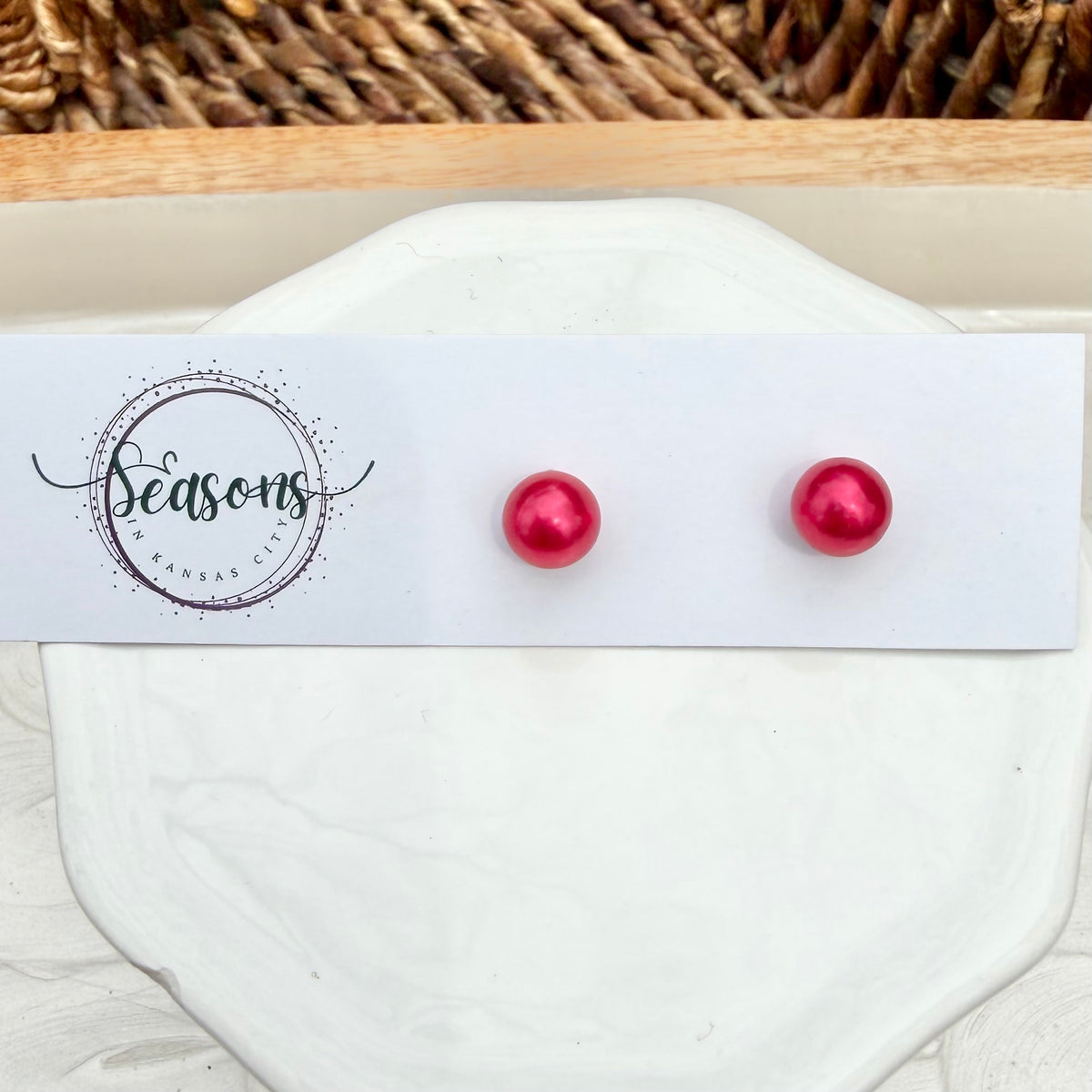 Dottie | Large Stud | All Seasons