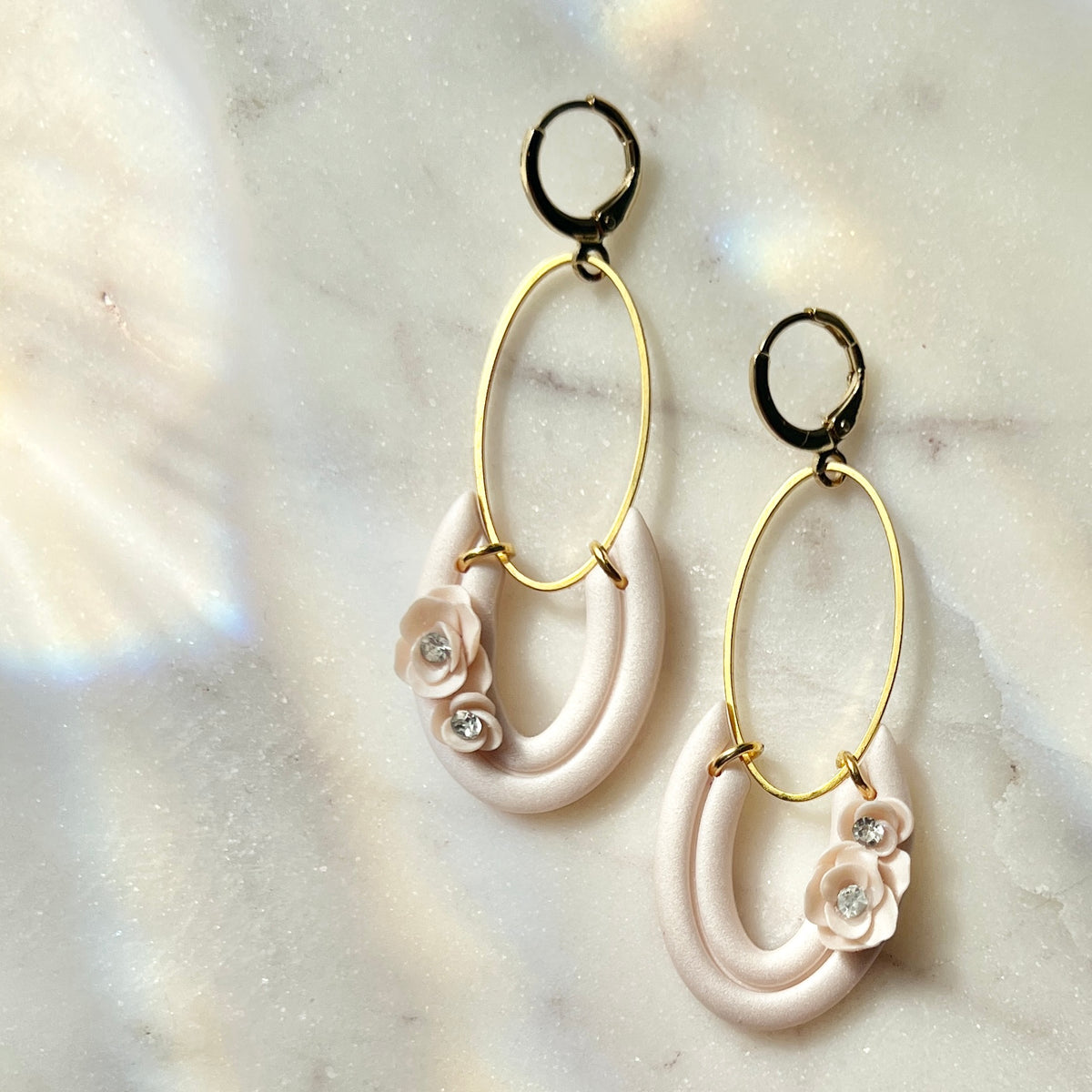 Thea | Oval | Spring