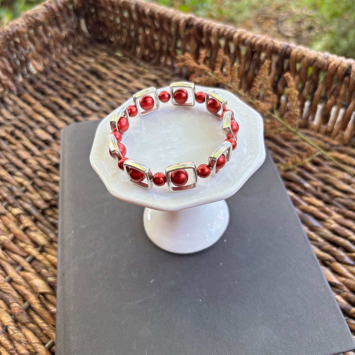 Wren | Silver and  Red | Winter and Summer