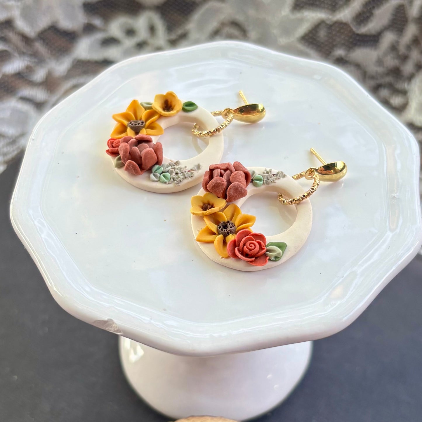 Aurora | Round  | Autumn