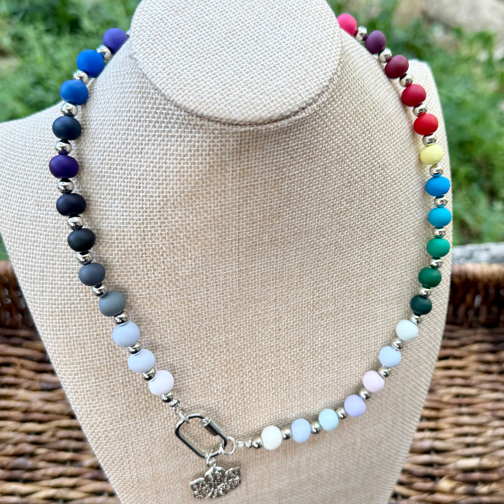 Palette Wearables | Carabiner Necklace | Winter