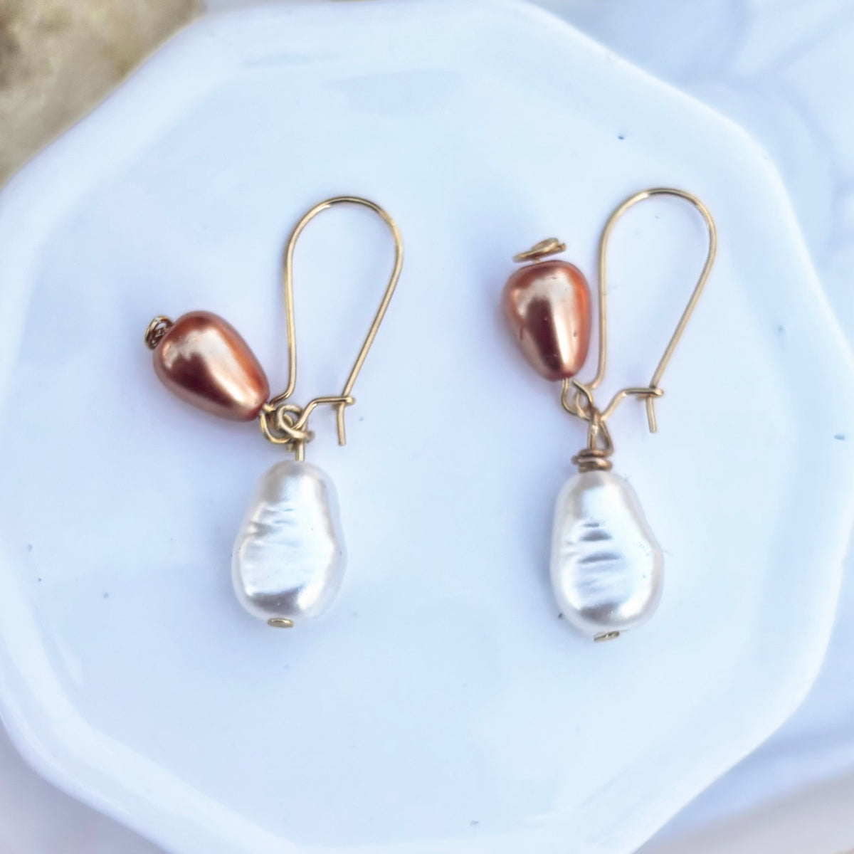 Pearl | Amber and Oyster | Autumn