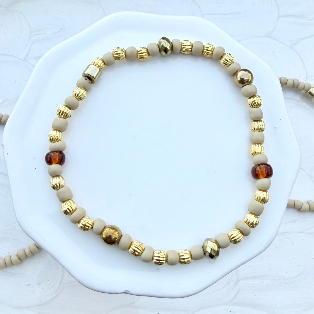 Wren | Khaki Chestnut Gold | Autumn