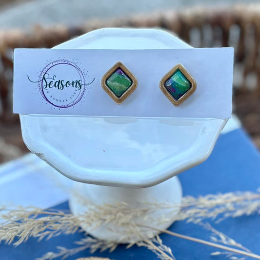 Fatima | Bevel Stud | Spring