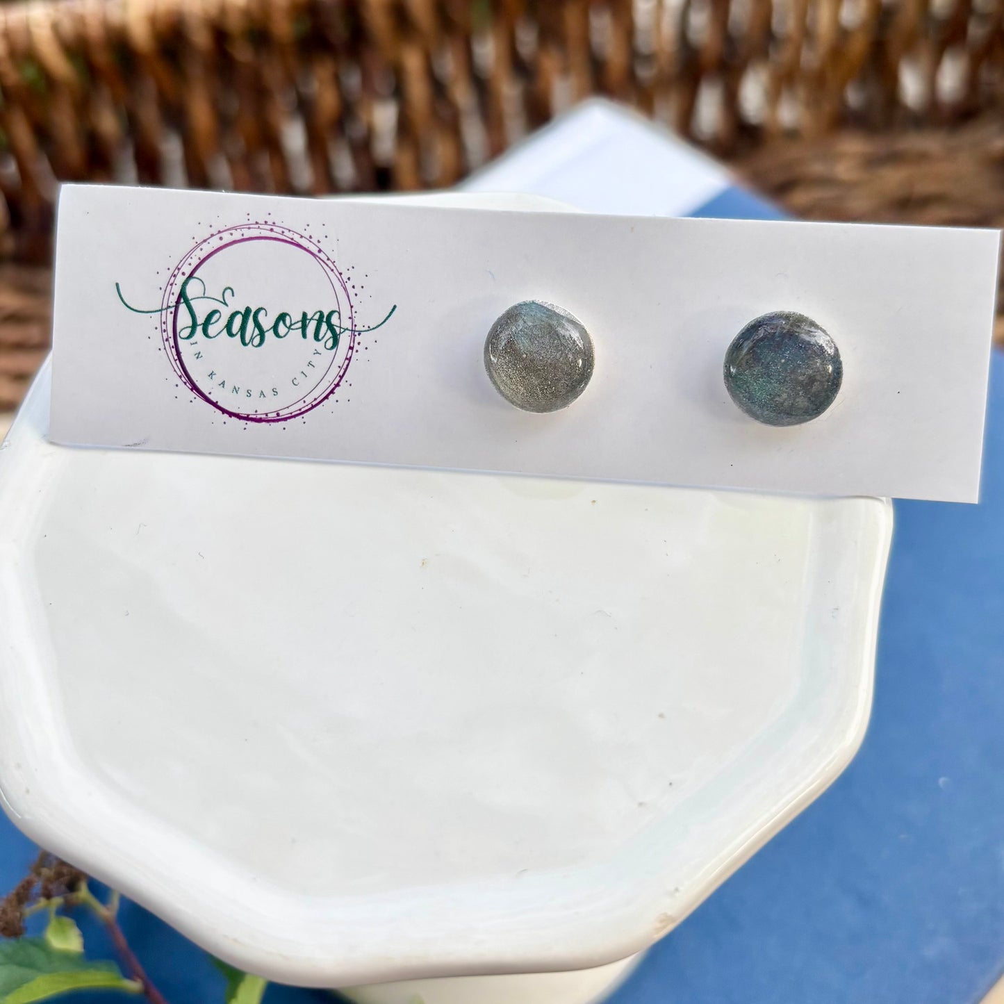 Luna | Studs | Winter