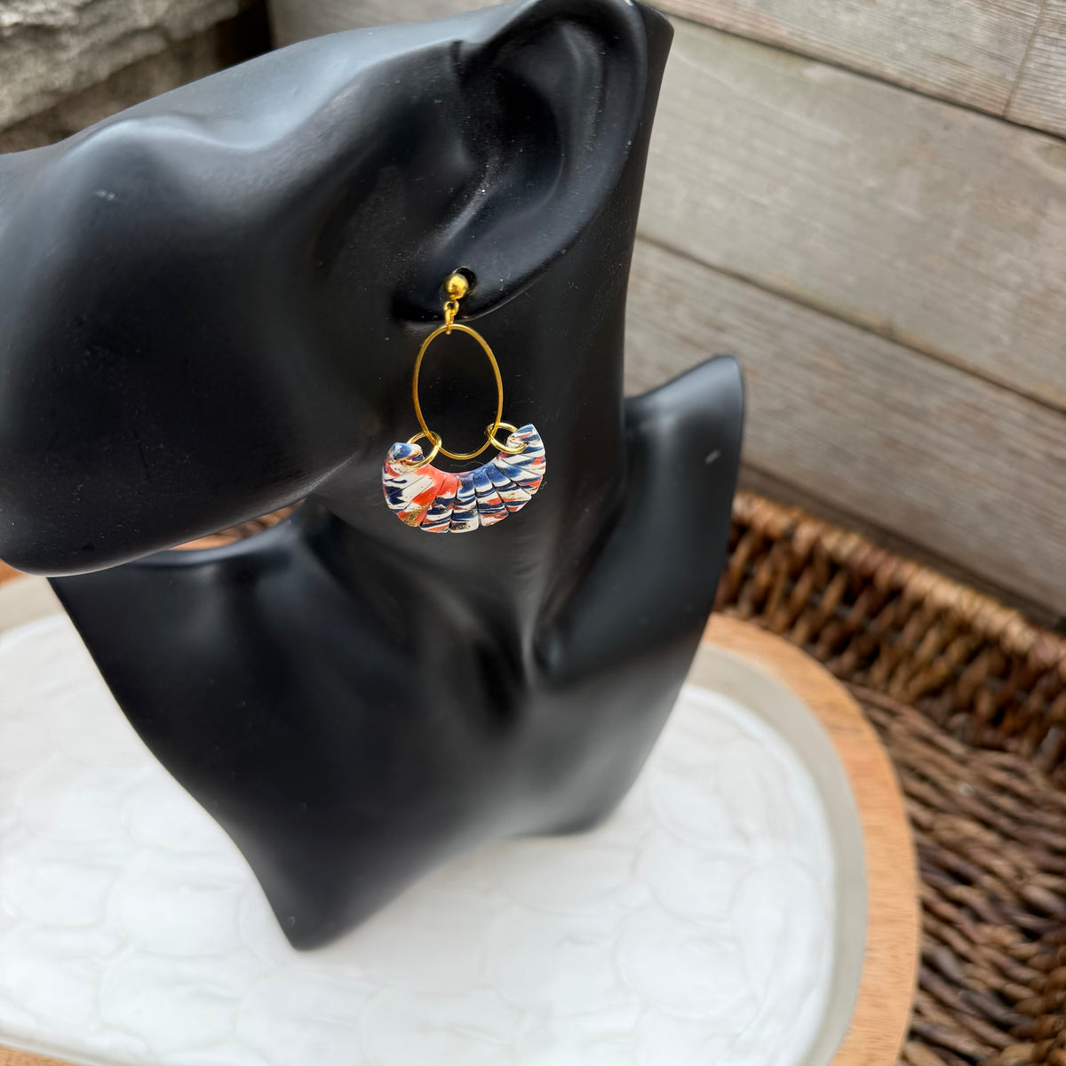Betty II | Oval Dangle | Spring
