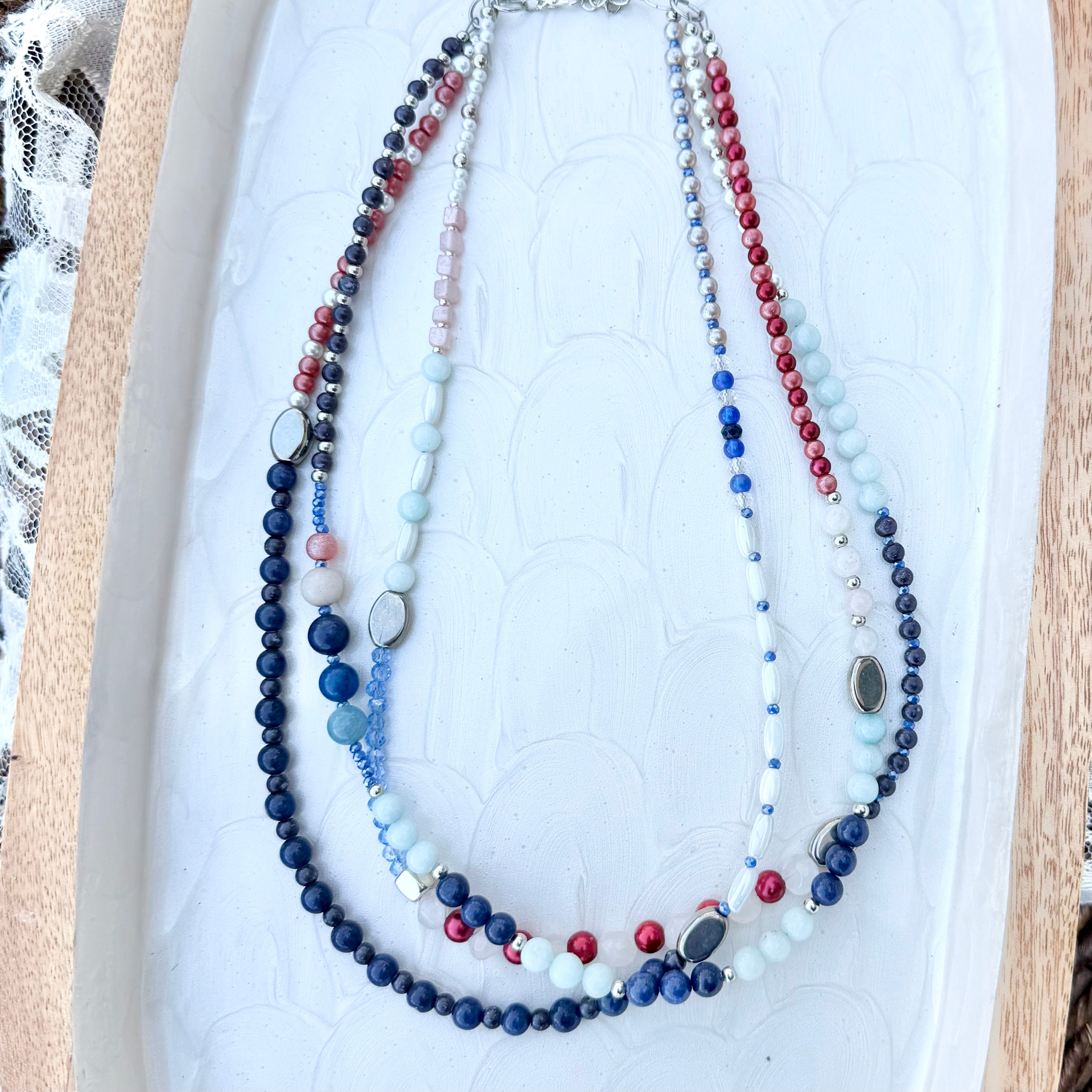 Shiloh | Blue Red White | Summer