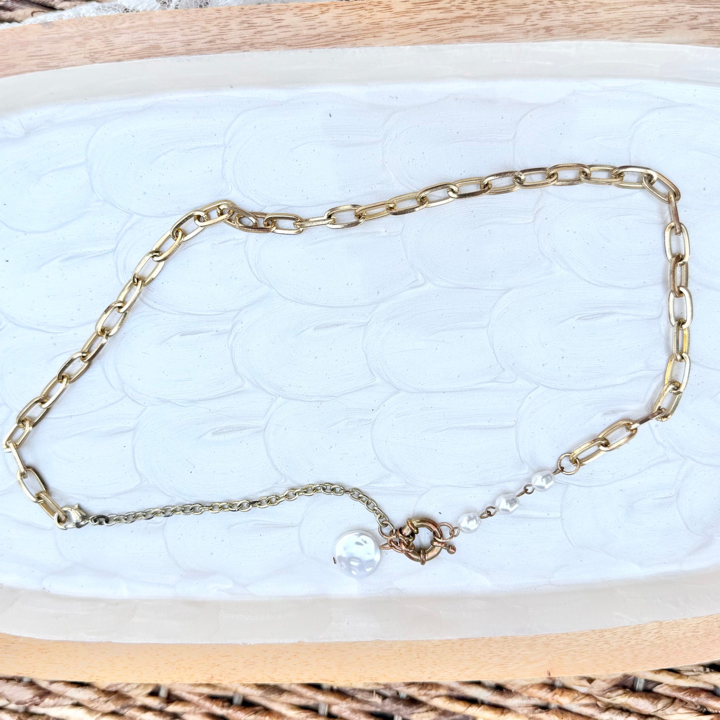 Sofia | Cream and Gold Chain | Spring