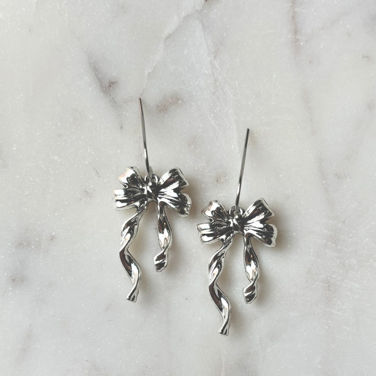 Charmed | Curling Bow | Summer and Winter
