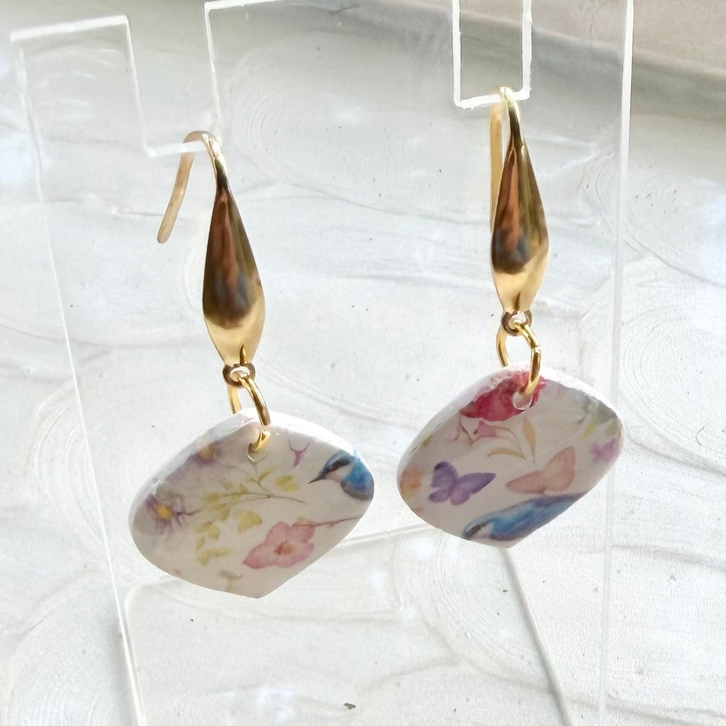 Gwen | Rounded Diamond | Spring