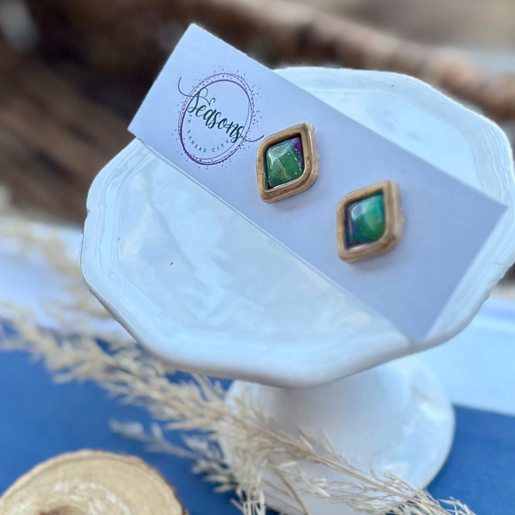 Fatima | Bevel Stud | Spring