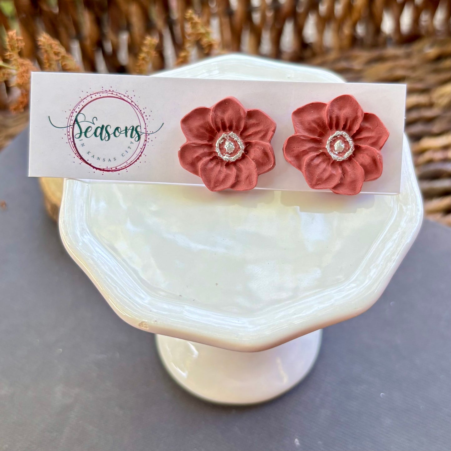 Cora | Alamy | Rose Madder