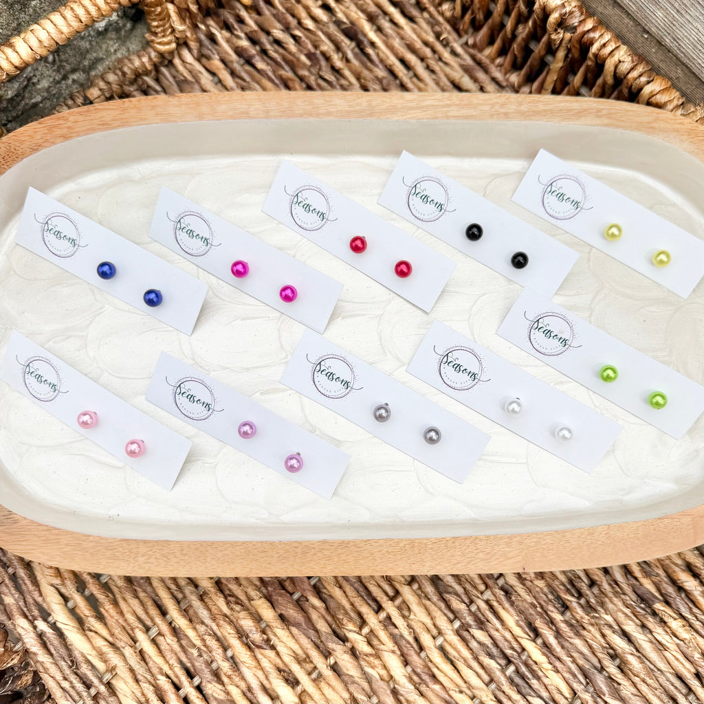 Dottie | Large Stud | All Seasons