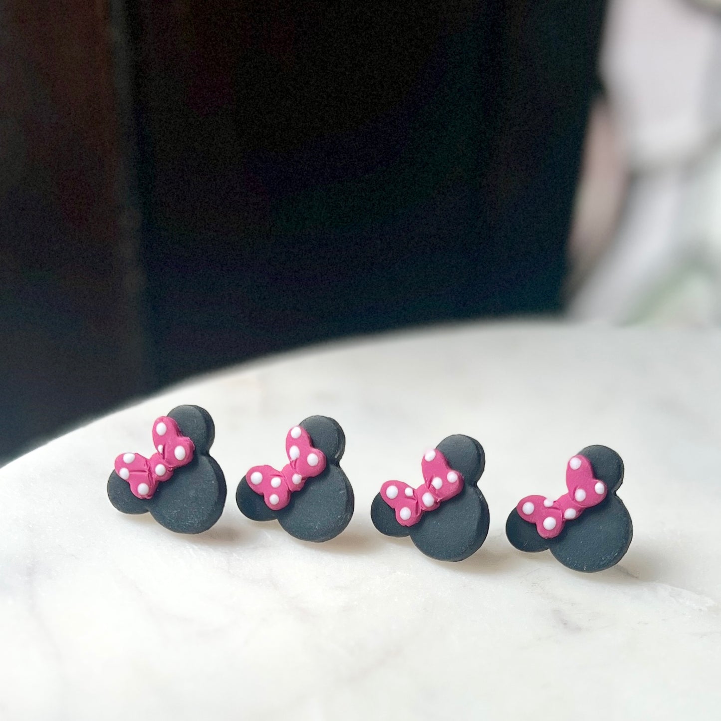 Minnie | Bow Stud | Winter