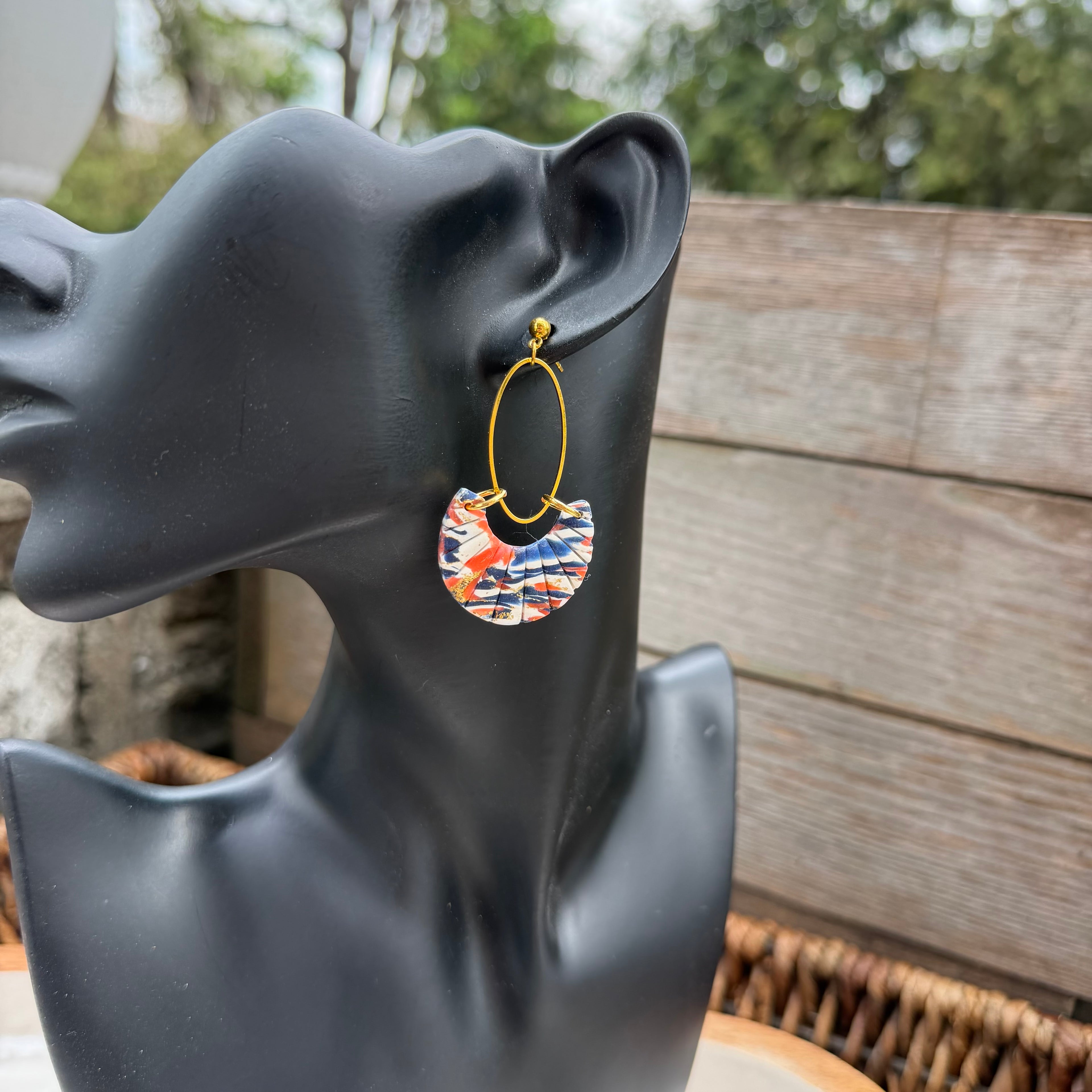 Betty II | Oval Dangle | Spring