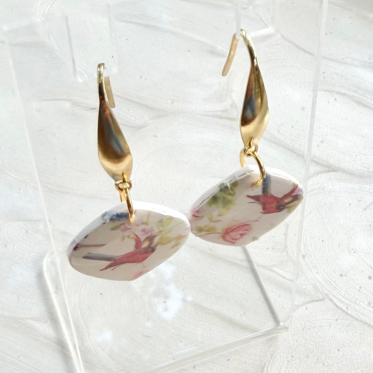 Gwen | Rounded Diamond | Spring