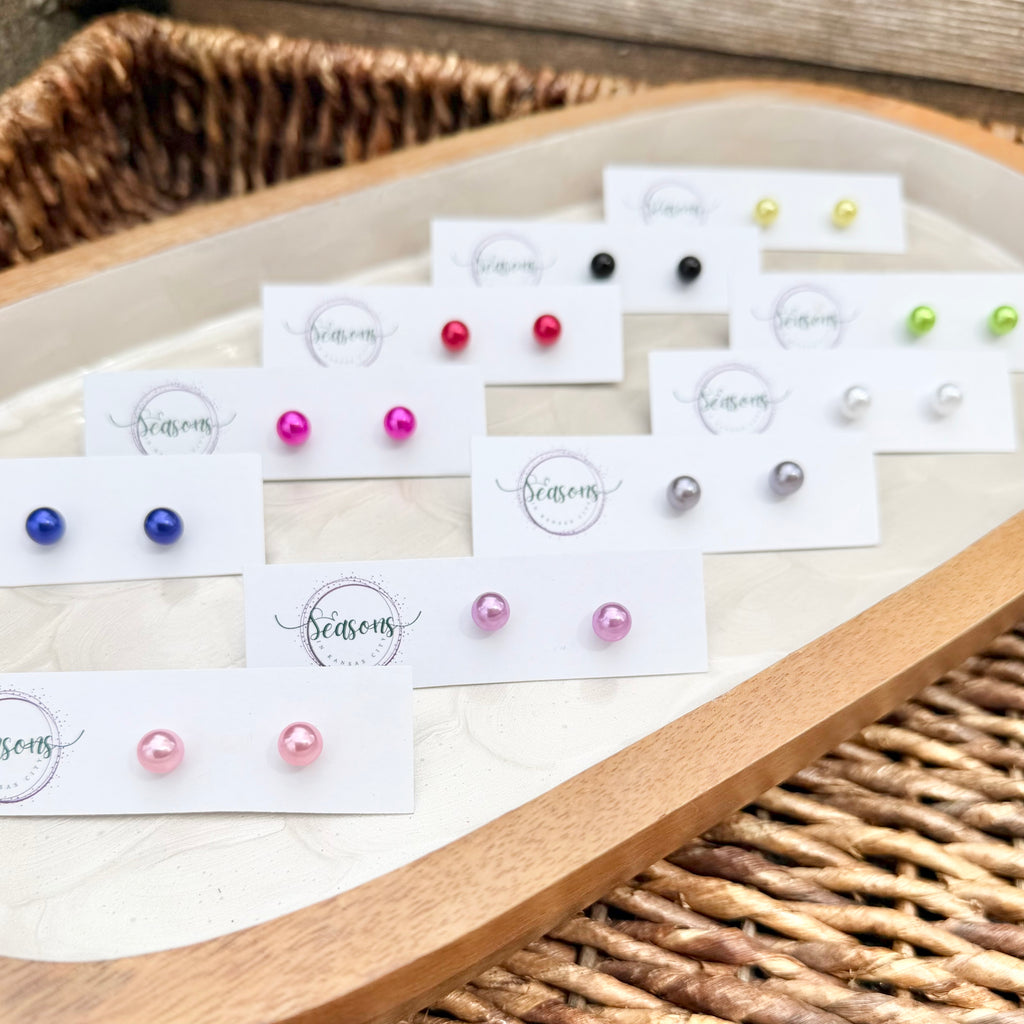 Dottie | Large Stud | All Seasons