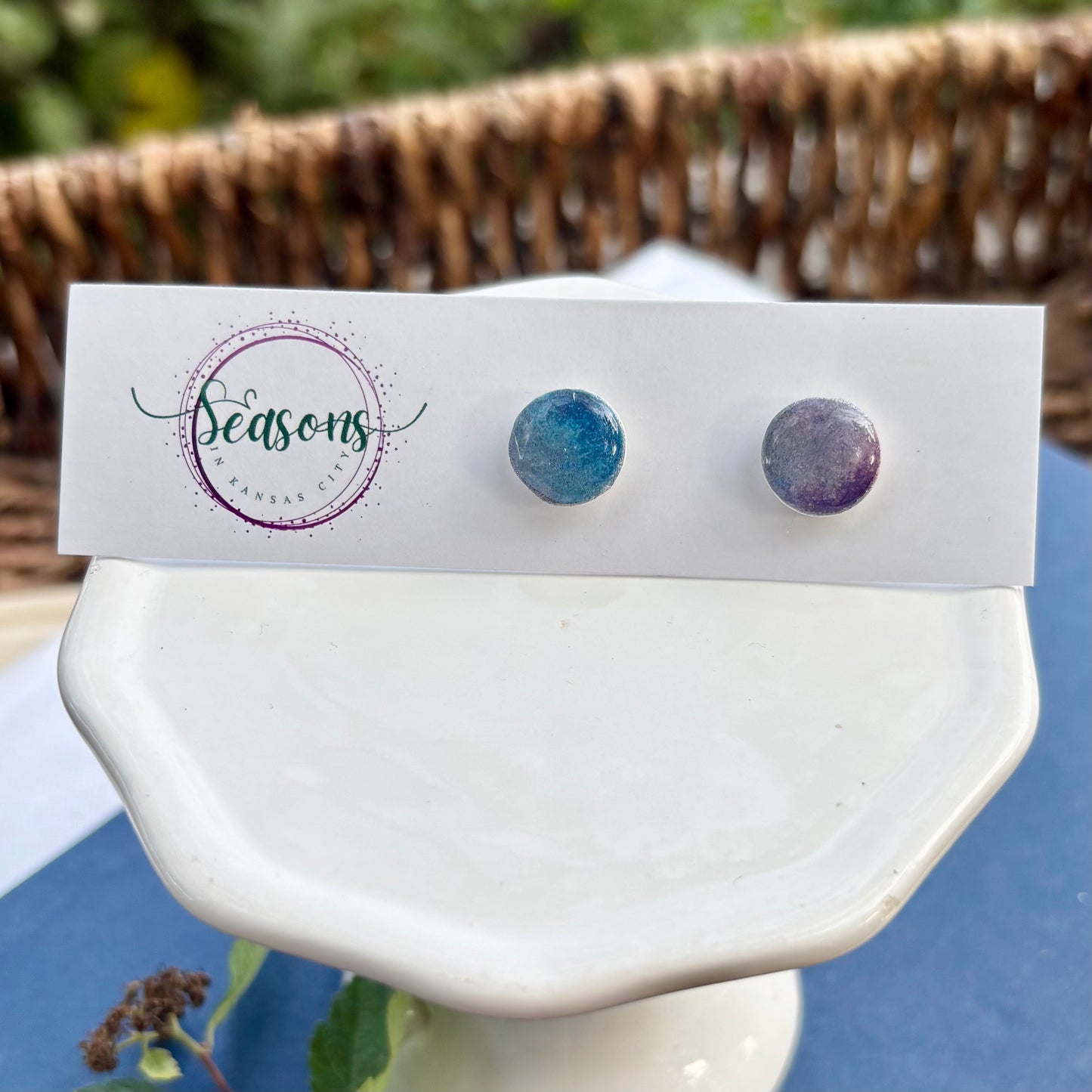 Luna | Studs | Winter