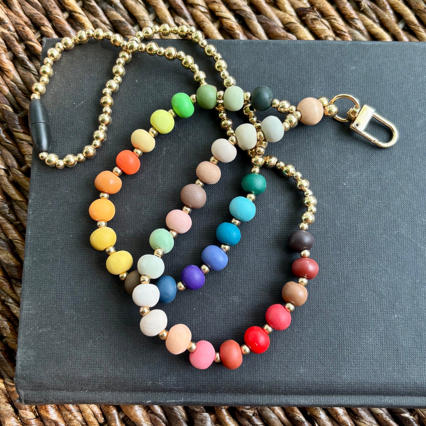 Palette Wearables | Lanyard | All Seasons
