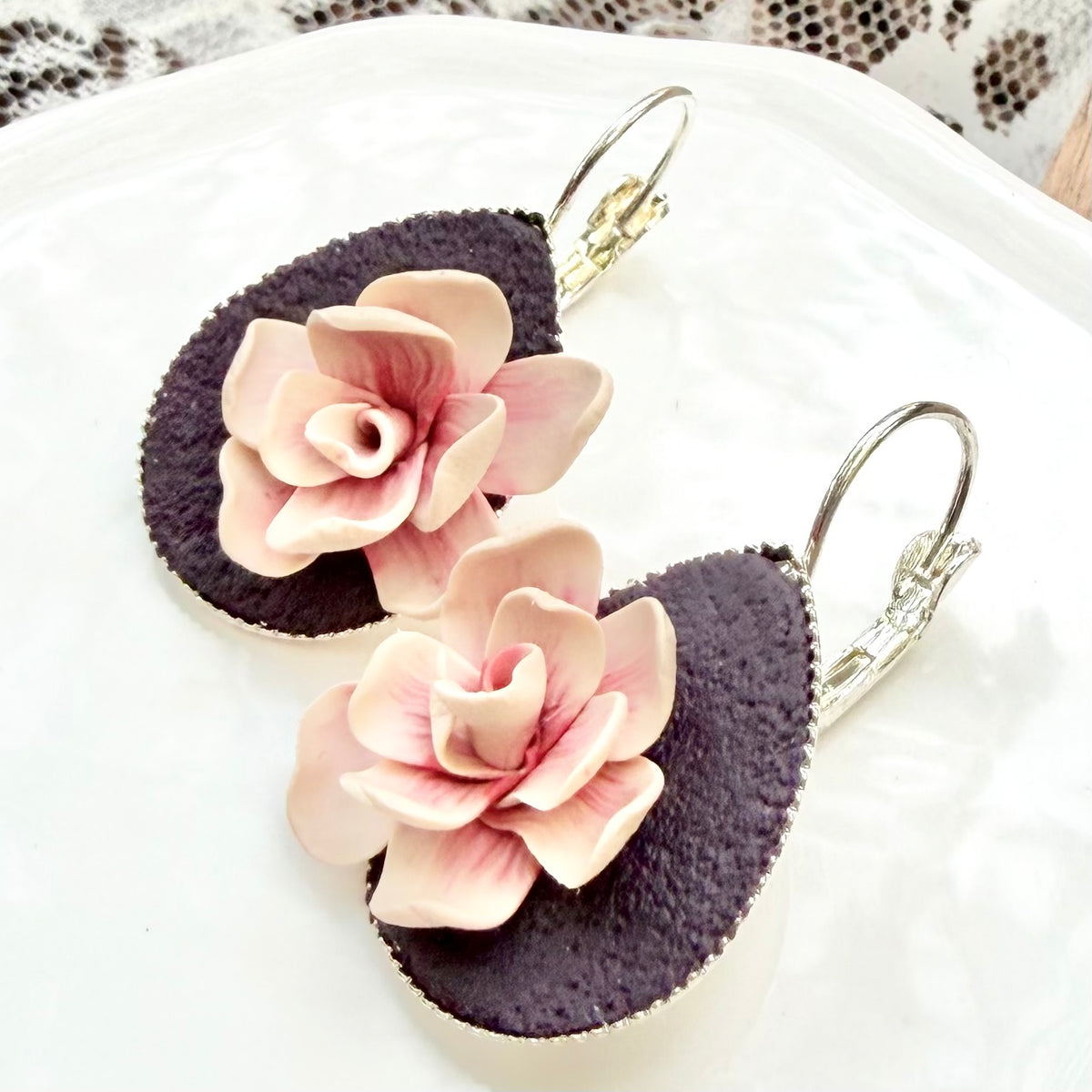 Felicity | Teardrop | Summer