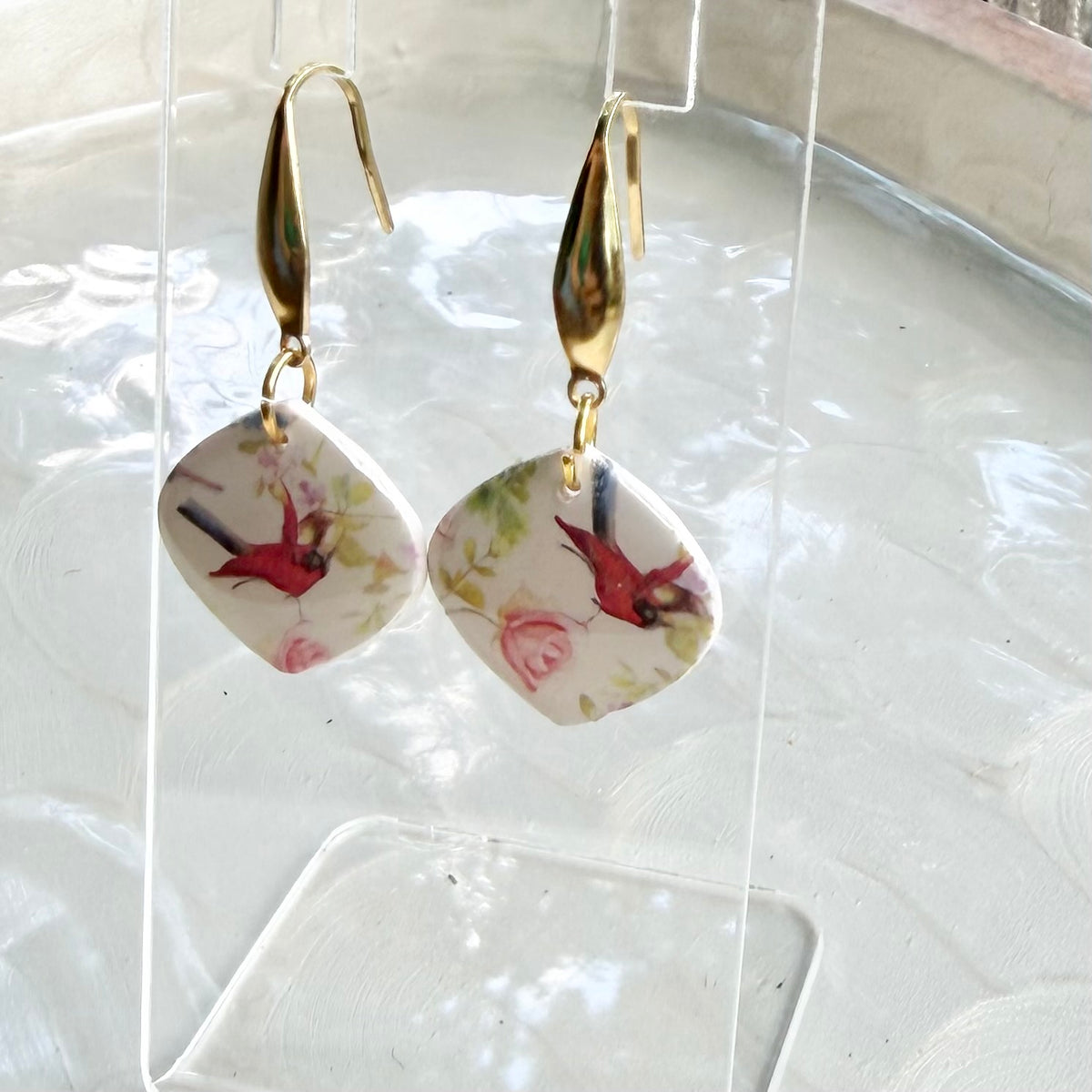 Gwen | Rounded Diamond | Spring