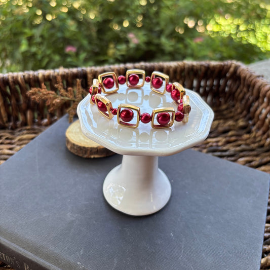 Wren | Gold and Poppy | Spring