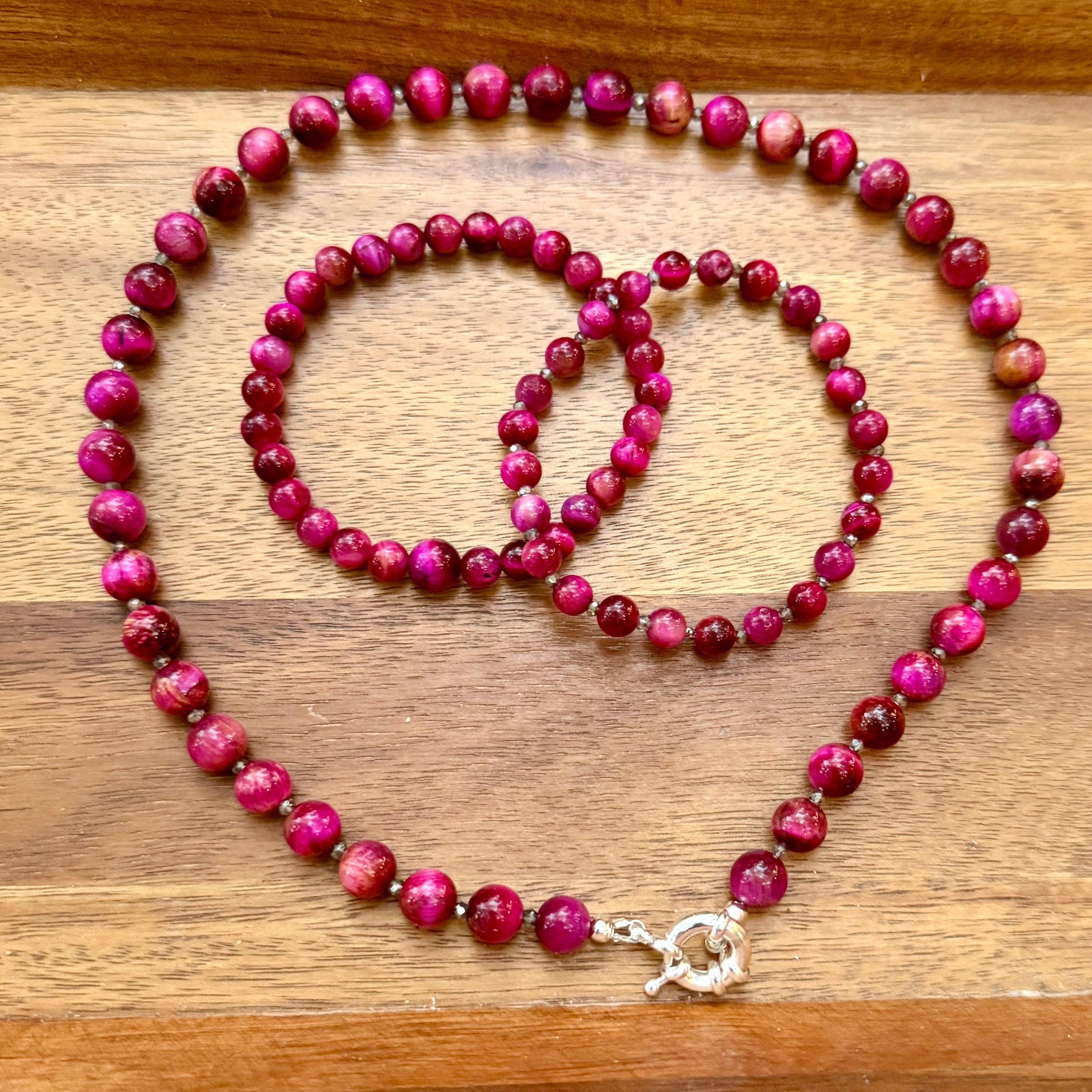Alice |  Fuchsia and Burgundy| Necklace | Winter