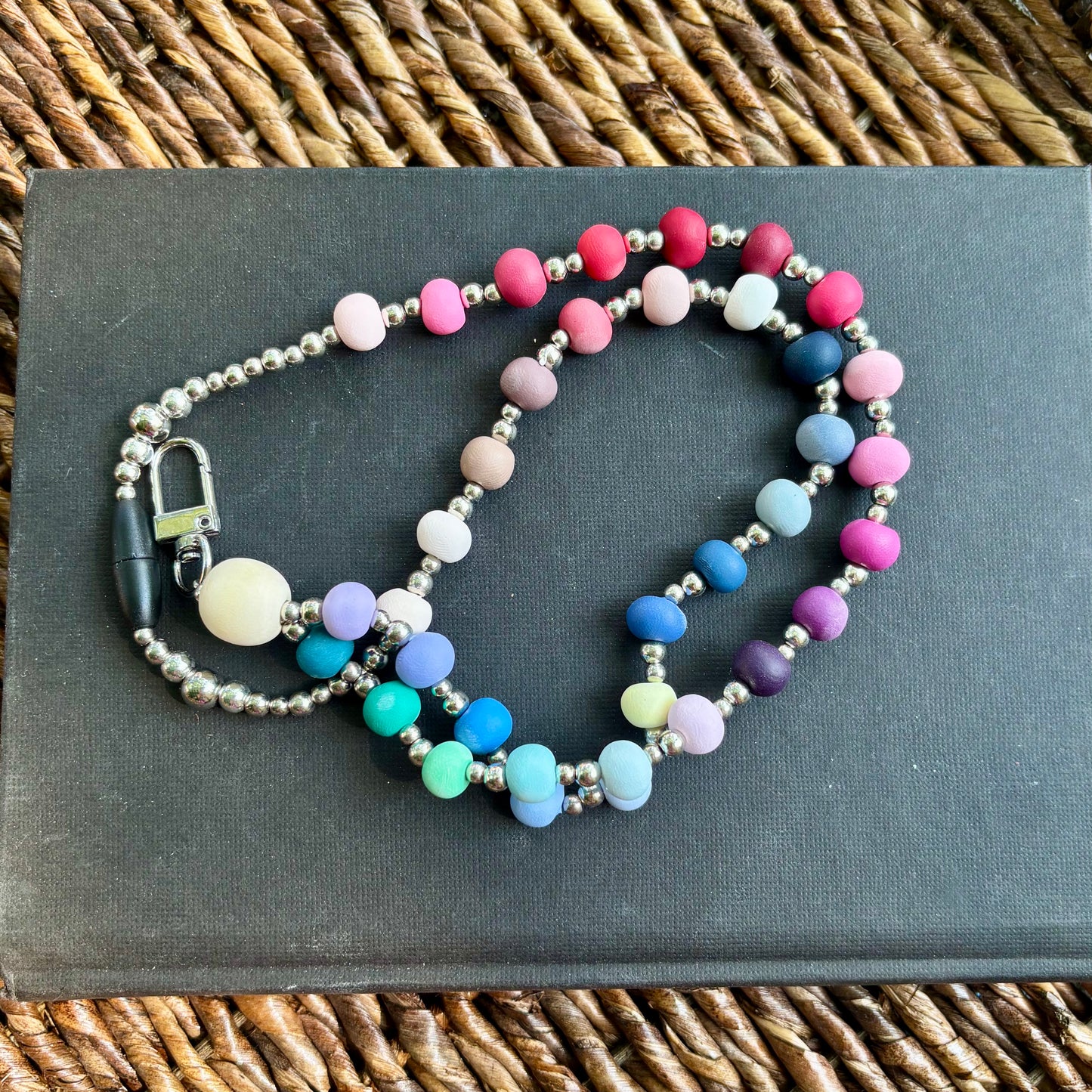 Palette Wearables | Lanyard | All Seasons