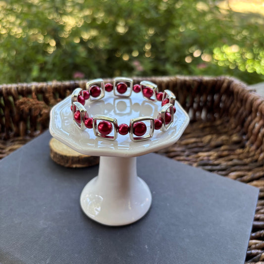 Wren | Silver and  Red | Winter and Summer