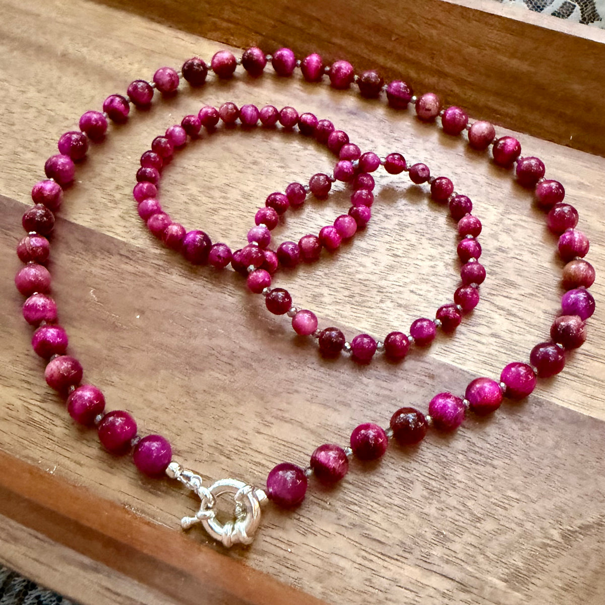 Alice |  Fuchsia and Burgundy| Necklace | Winter