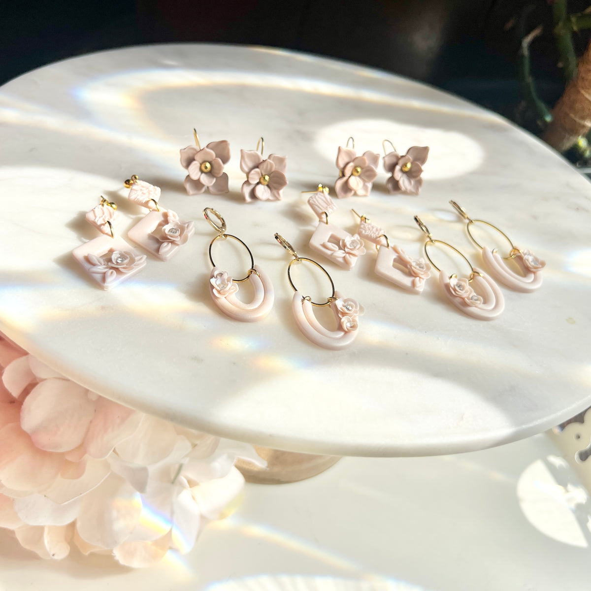 Thea | Oval | Spring