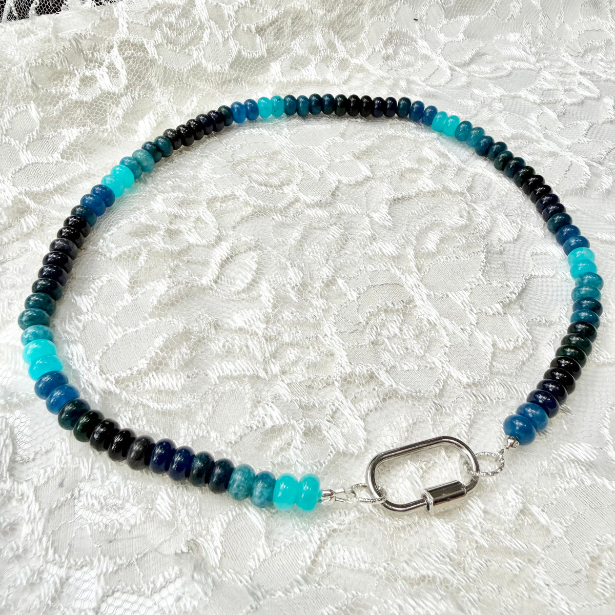 Ava | Moody Blues | Dark Winter