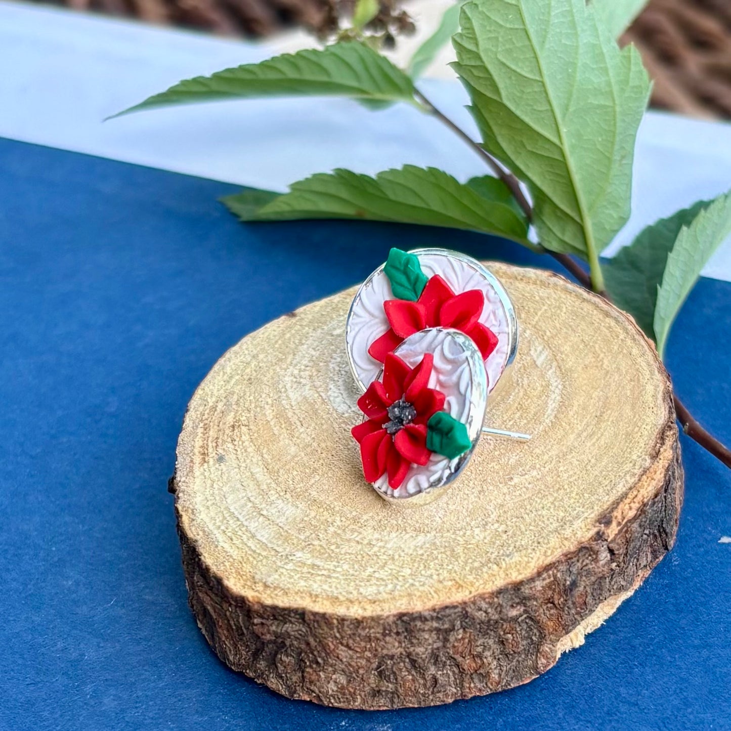 Raya | Studs | Winter