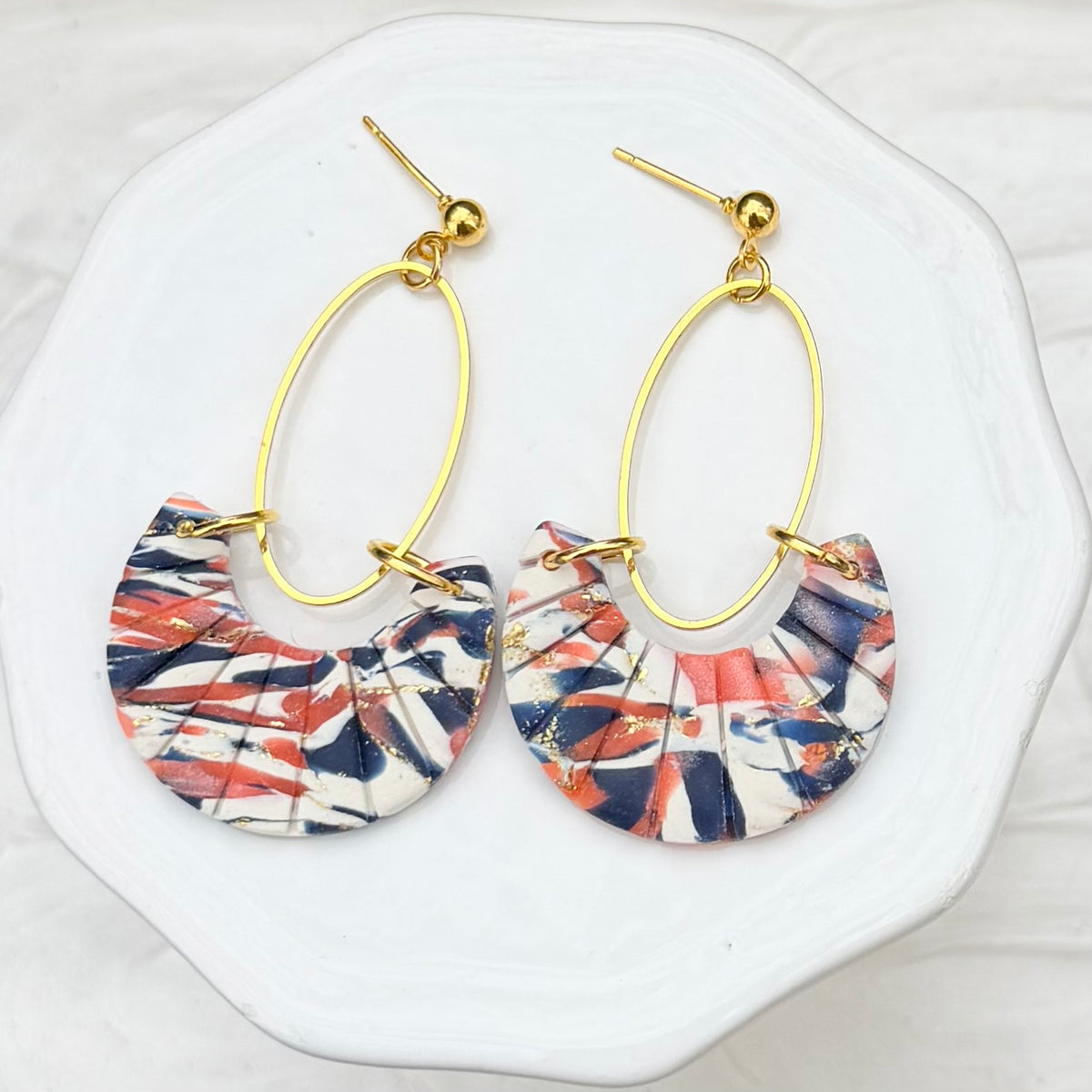 Betty II | Oval Dangle | Spring