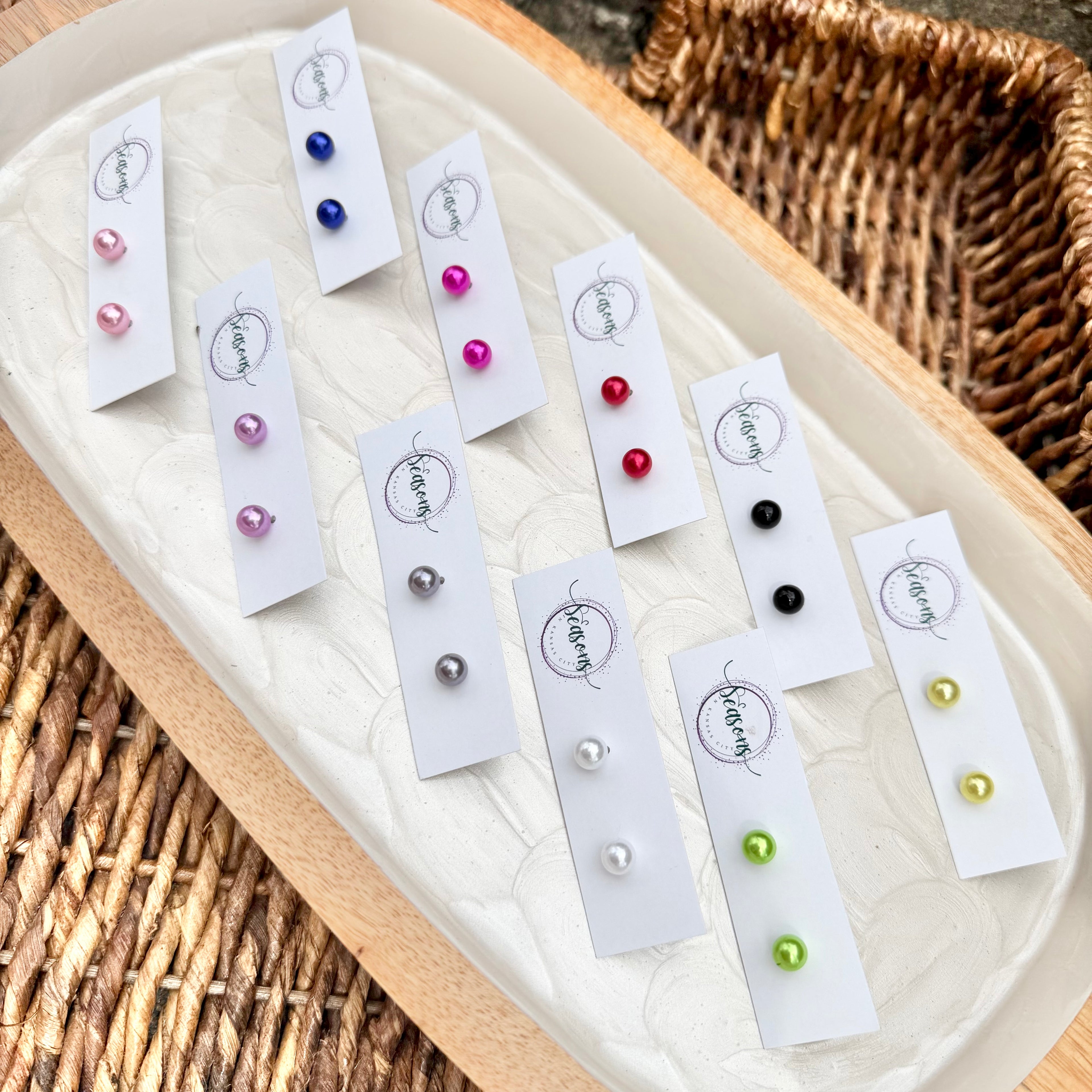 Dottie | Large Stud | All Seasons